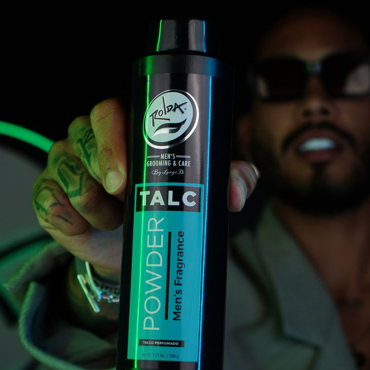 Rolda Talc Powder in use